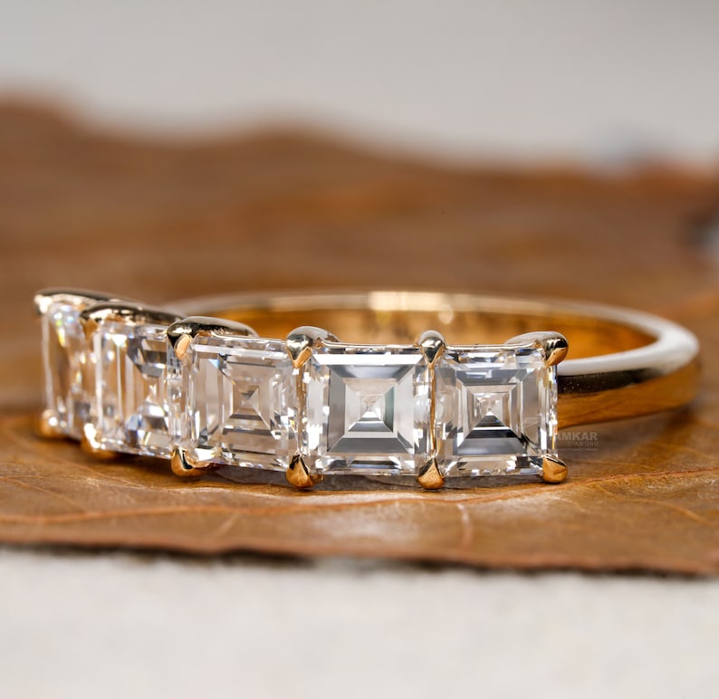 CarrÃ© Lab Diamond Five-Stone Ring, Solid Gold Stackable Band