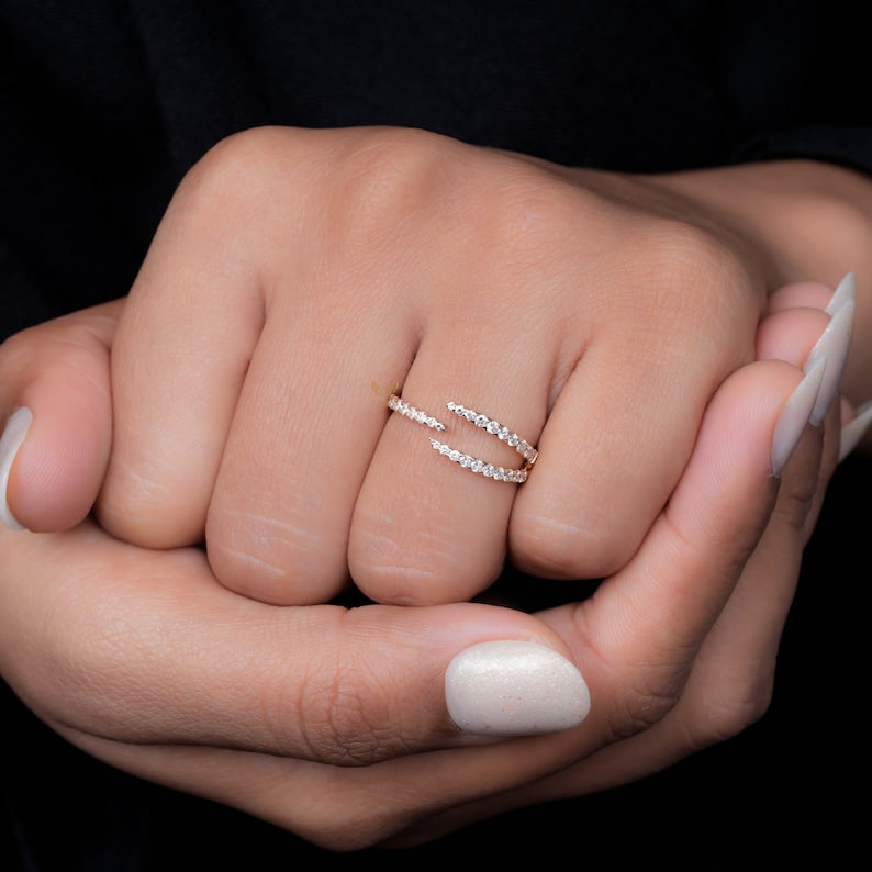 Minimalist Lab Diamond Double Claw Stacking Ring