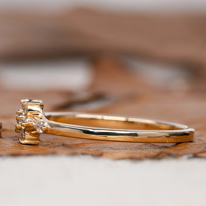 Lab Grown Diamond Flower Cluster Ring – Minimalist Stackable Daily Wear
