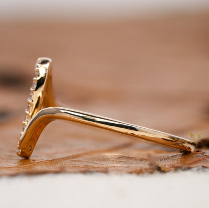 Minimalist Lab Diamond Wave Band for Women