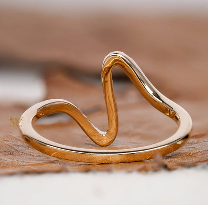Minimalist Lab Diamond Wave Band for Women