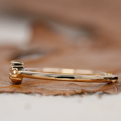 Lab Diamond Tiny Flower Ring, 14K Gold Dainty Minimalist Ring