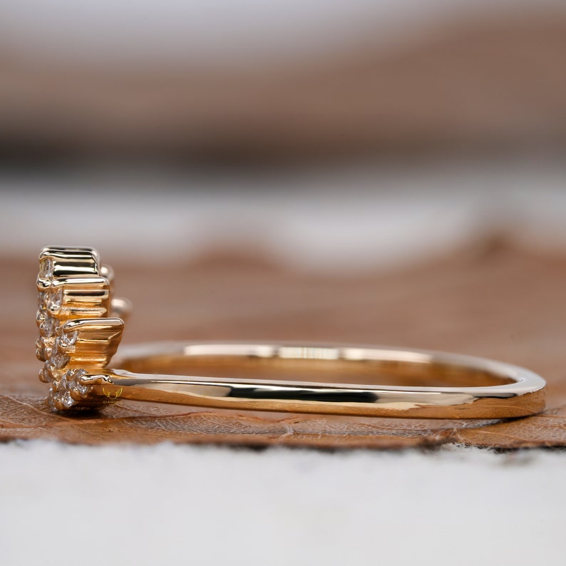 Round Lab Grown Diamond Curved Wedding Band