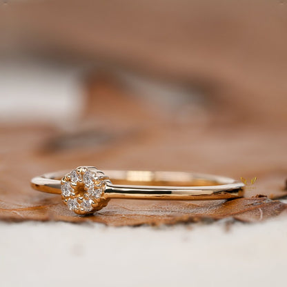Lab Diamond Tiny Flower Ring, 14K Gold Dainty Minimalist Ring