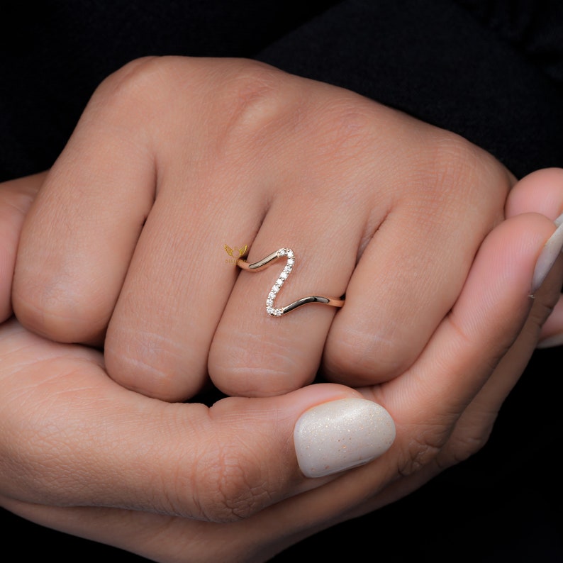 Minimalist Lab Diamond Wave Band for Women