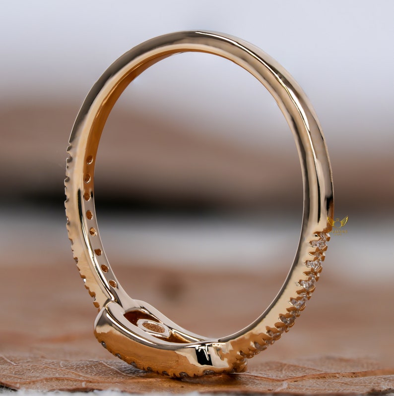 Lab Diamond Bezel Set Ring – Minimal 14K Gold Promise Ring