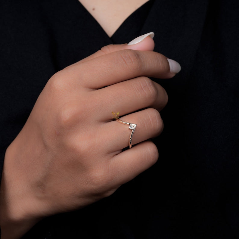 Lab Diamond Chevron Ring 14K Gold V Shape Wedding Band