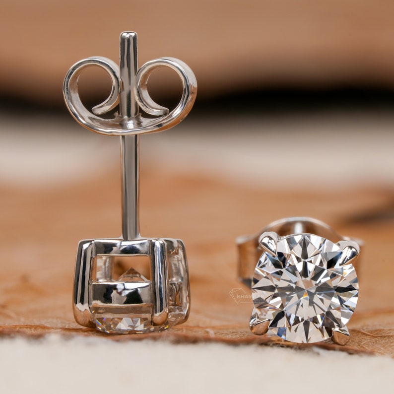 1.00 TCW Round Cut Lab Grown Diamond Earrings,Diamond Stud Earrings,Daily Wear Earrings,Graduation Gifts