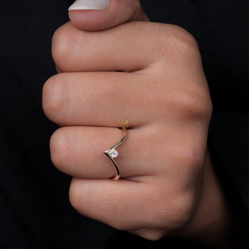 Lab Diamond Chevron Ring 14K Gold V Shape Wedding Band