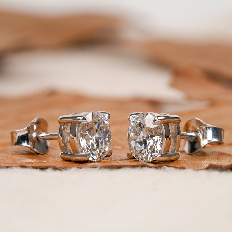 Round Lab Grown Diamond Stud Earrings,2.00 TCW Round Diamond Solitaire Studs, Screw/Push Back Studs, Earrings for Mother,Wife and Daughter