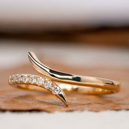 Lab Diamond Wave Bypass Ring – Minimal 14K Gold