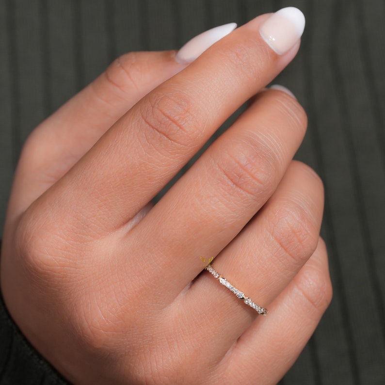 Lab Diamond Bamboo Eternity Ring – 14K Gold Minimal Stackable Band