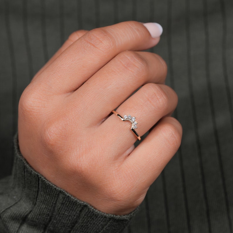 Lab Grown Diamond Curved Chevron Nesting Ring