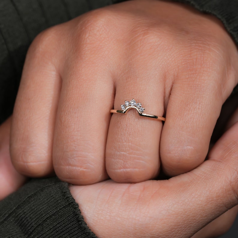 Lab Grown Diamond Curved Chevron Nesting Ring