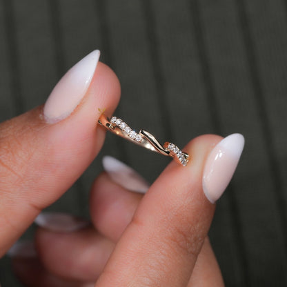 14K Gold Pave Lab Diamond Wavy Zigzag Stacking Ring