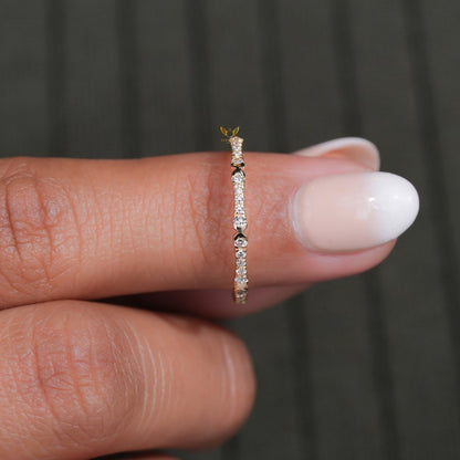 Lab Diamond Bamboo Eternity Ring – 14K Gold Minimal Stackable Band