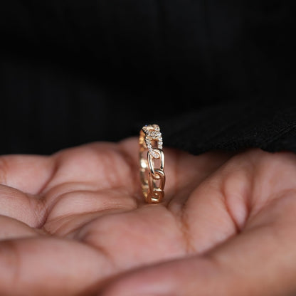 Round Lab Diamond Pave Chain Ring – 14K Gold Cuban Link Everyday Band
