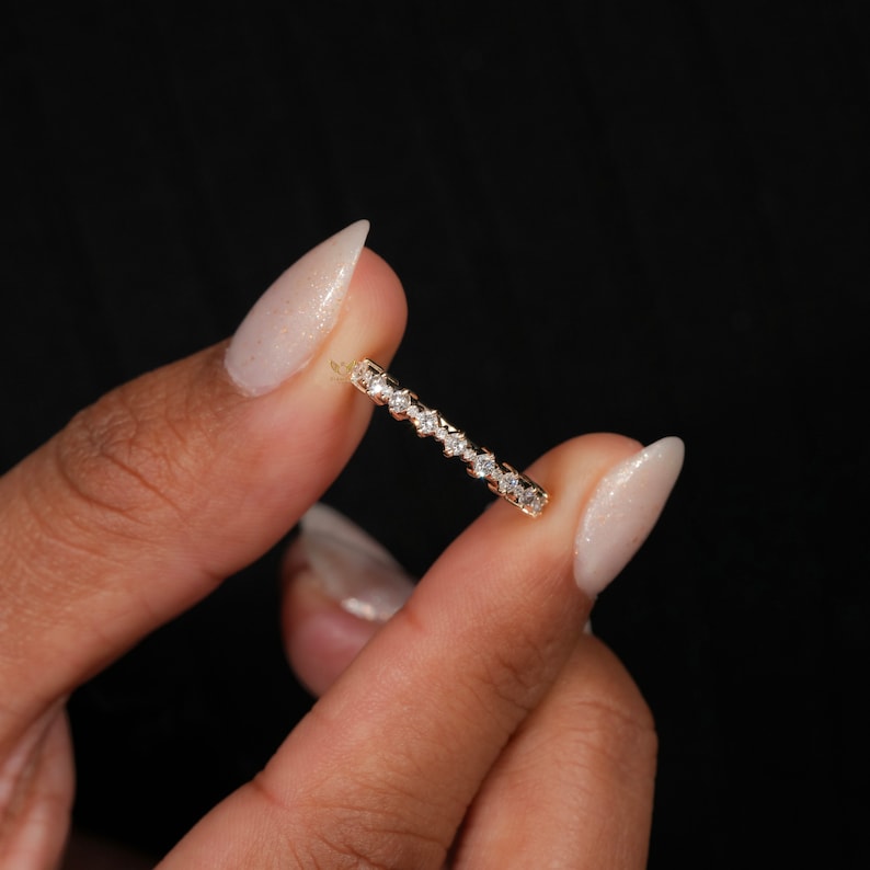 Lab Grown Diamond Floating Bubble Half Eternity Band