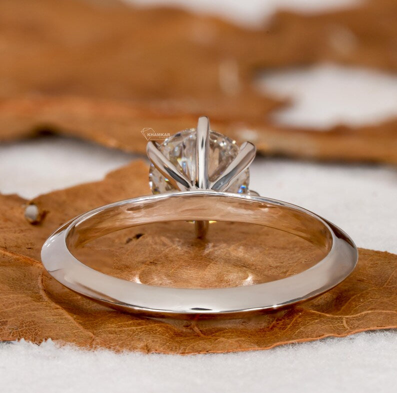 Round Lab Diamond solitarire Engagement Ring