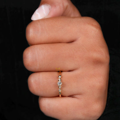 5 Stone Lab Diamond Ring – Minimalist Gold Wedding Band