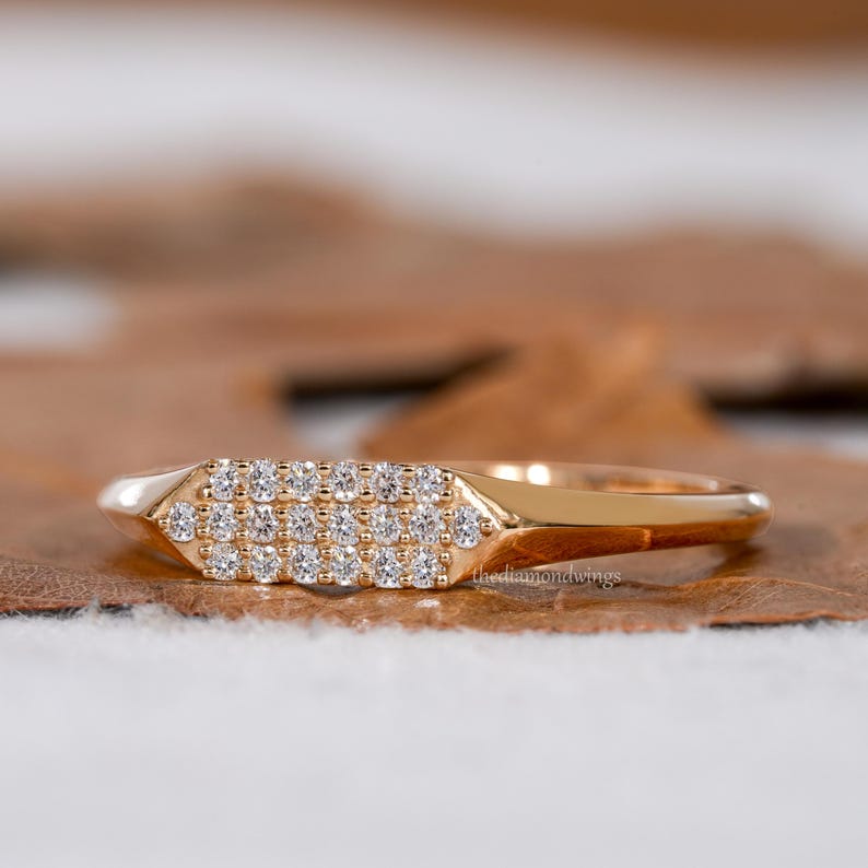 Lab Grown Diamond Pave Signet Ring – 14K Gold Minimal Pinky Ring