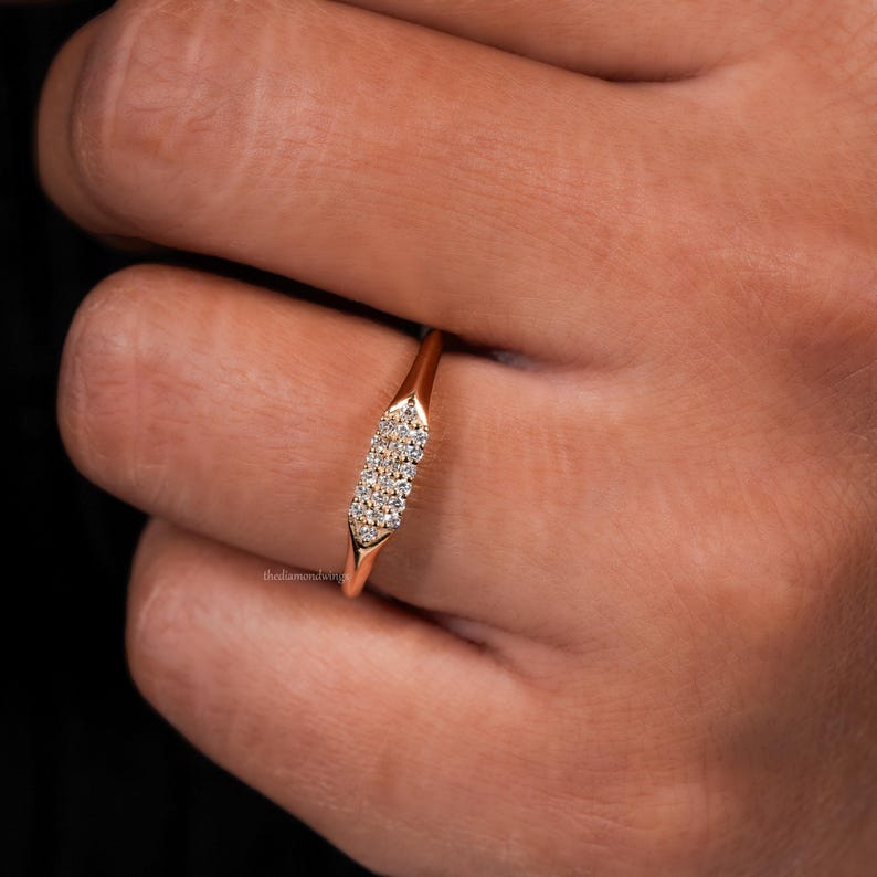 Lab Grown Diamond Pave Signet Ring – 14K Gold Minimal Pinky Ring