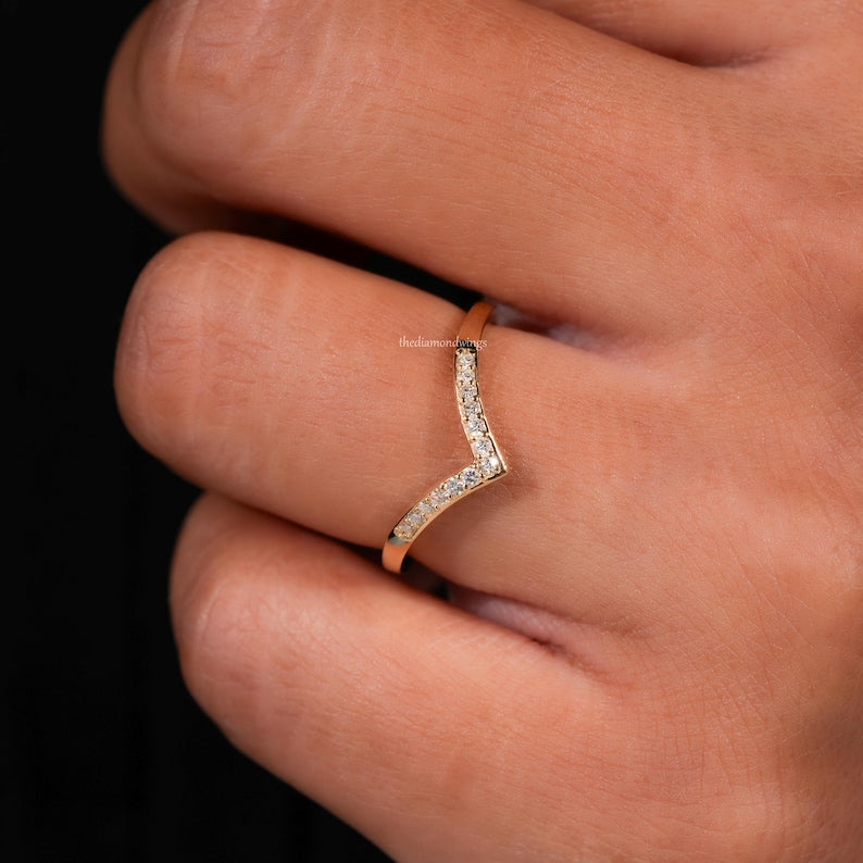 V Shape Lab Diamond Band Chevron Wedding Ring for Women