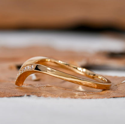 V Shape Lab Diamond Band Chevron Wedding Ring for Women