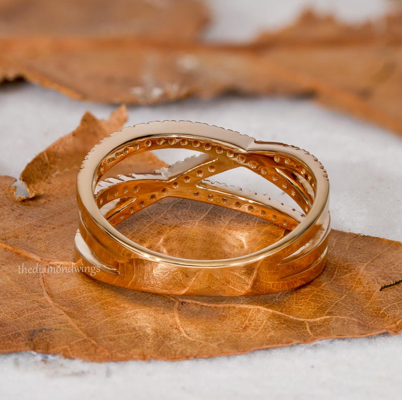 Crossover Lab Diamond Wedding Band 14K Gold Stackable Ring