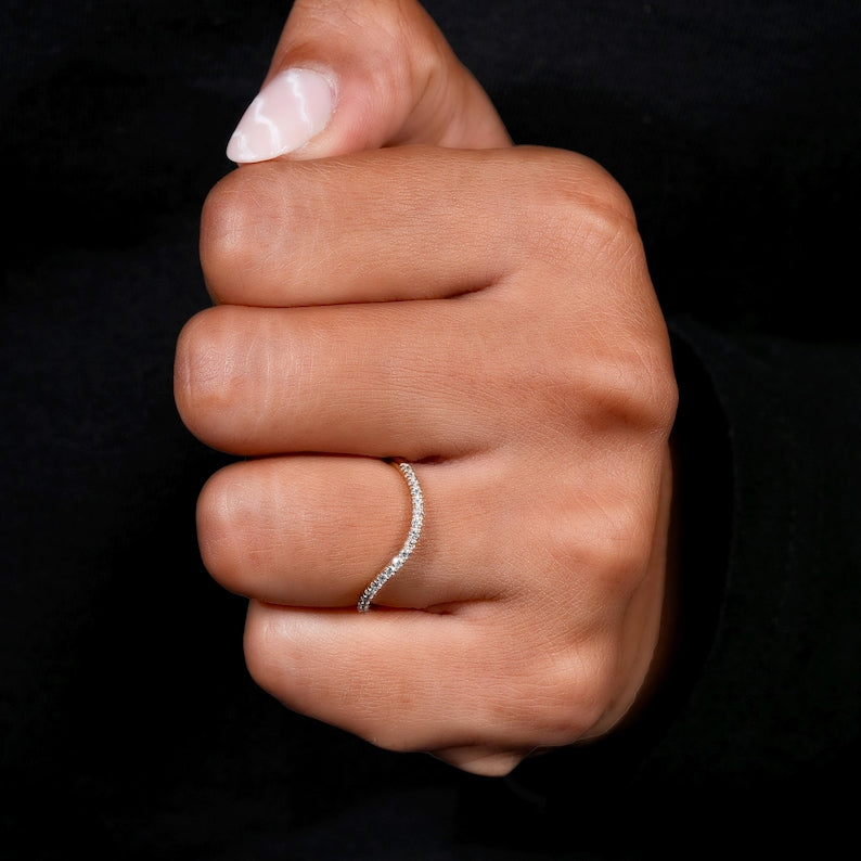 Curved Wavy Lab Diamond Band – Elegant Pavé Stacking Ring