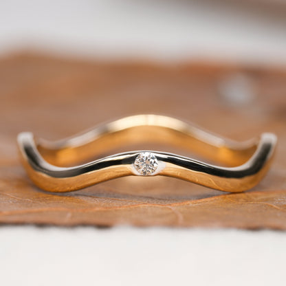 Lab Grown Diamond Arch Bezel Solitaire Ring – Minimalist Wave Band