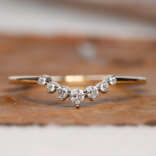 Curved Lab Diamond Wedding Band – Minimal Stackable Contour Ring