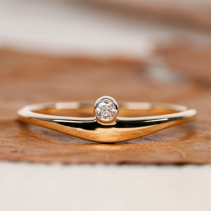 Lab Grown Diamond Curved Solitaire Ring 14K Gold Dainty Stackable Ring