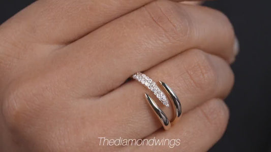 Minimalist Lab Diamond Claw Stacking Ring