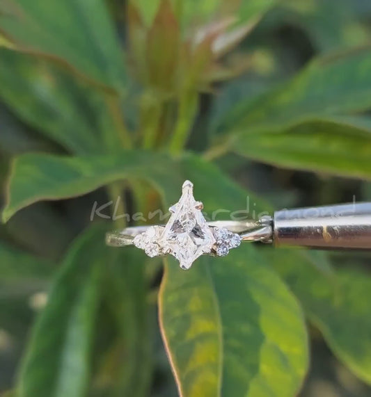 1 CT Kite Cut Lab Grown Diamond Engagement Ring for Women